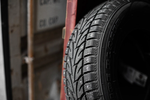 фото протектора и шины Ice Blazer WST1 Шина Sailun Ice Blazer WST1 235/65 R16 103S